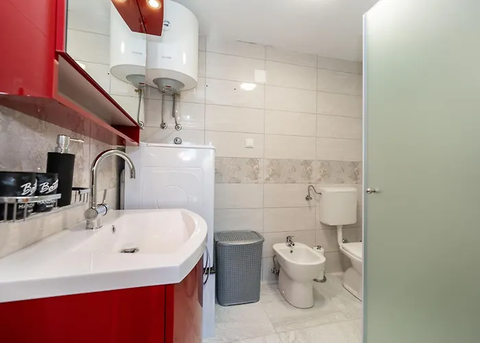Apartamento Ema's Olive Garden 2 -private Parking, 10 Min Drive From Sandy